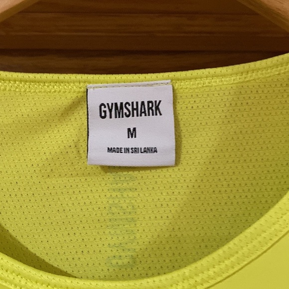 Gym shark crop size Medium - Picture 4 of 4